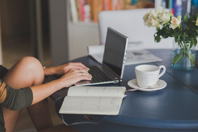 Comment structurer un article pour répondre à une question longue traîne
